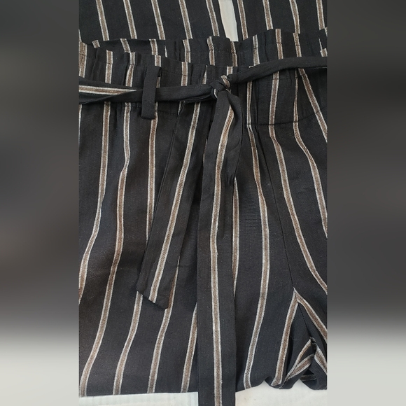 J. Jill Emilie Linen Stretch Paperbag Waist Black Stripe Petite Crop Pants - Picture 11 of 11